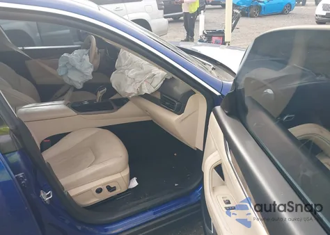 2019 Maserati Levante z USA, uszkodzony, nr VIN ZN661XUA4KX314519